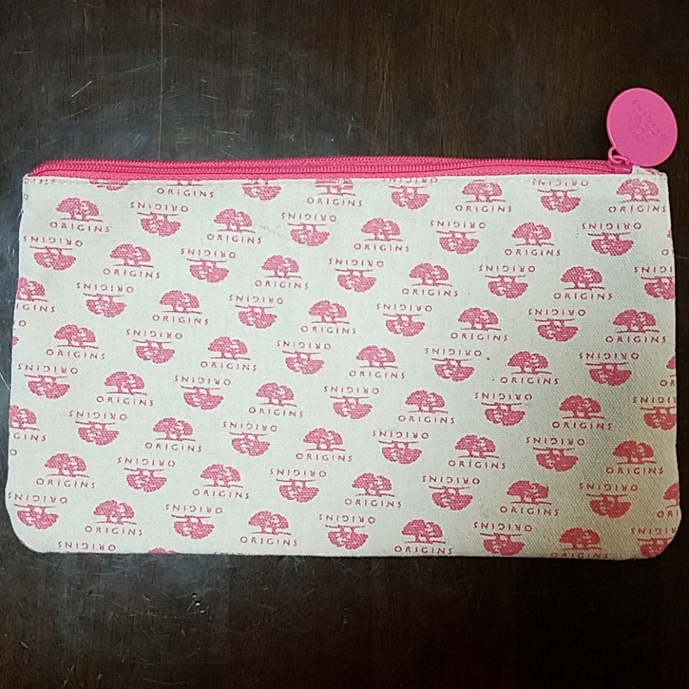NWOT Origins Makeup Bag